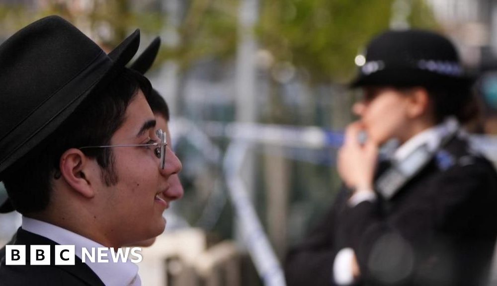 Jewish community reacts to Golders Green ambulance attack