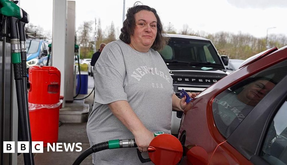 Oil rises above $115 and Asia stocks slide as Iran war escalates