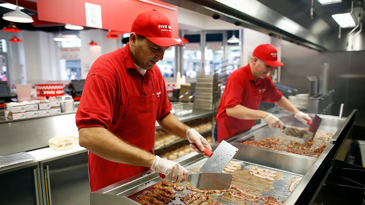 Five Guys gives $1.5M in bonuses after BOGO deal overwhelmed crews