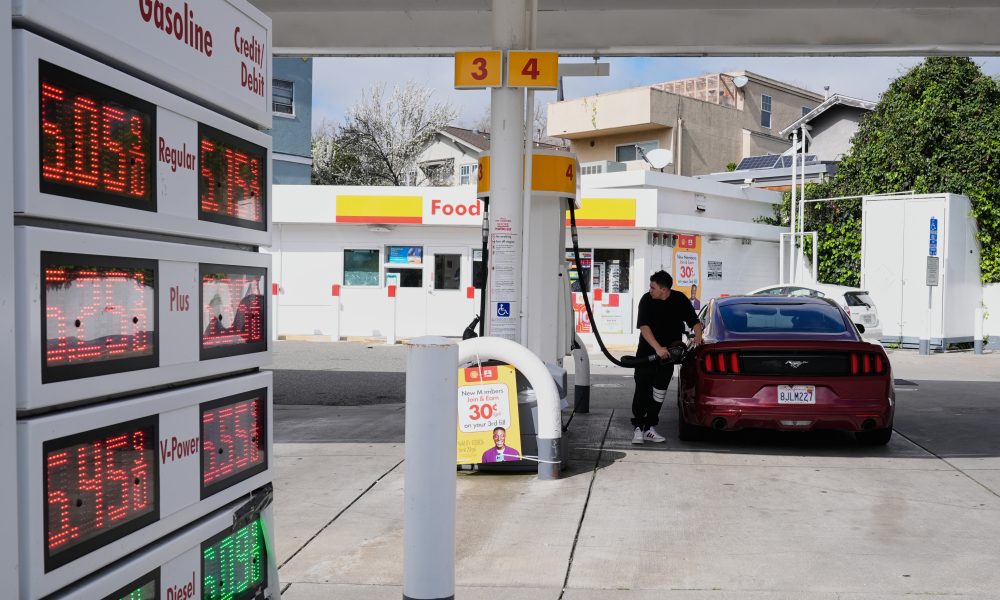 A month into Iran, the GOP’s political reality sinks in