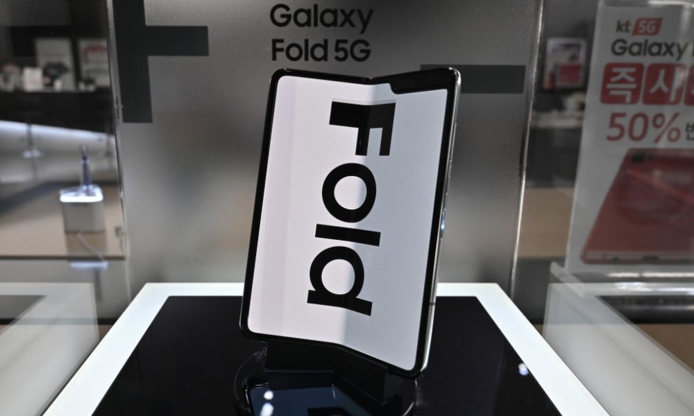 Google Pixel Fold's Repair Kits Are Now Available and They're Not Cheap