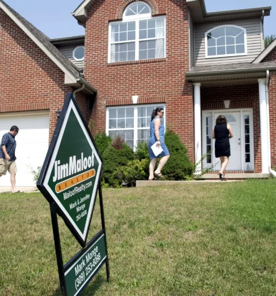 Mortgage rates rise to 6.22%: Freddie Mac
