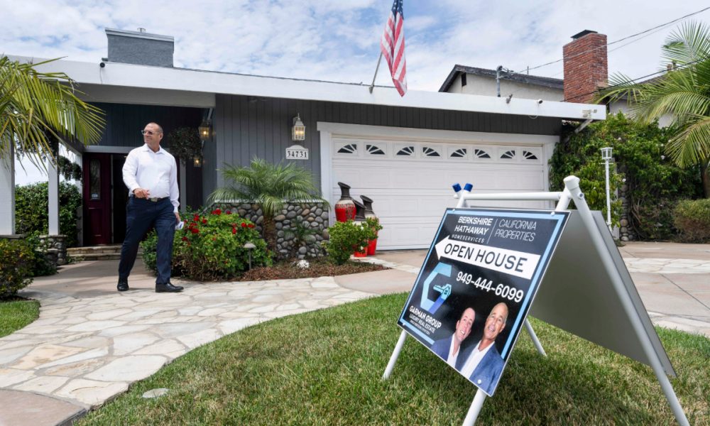 Mortgage rates rise to 6%: Freddie Mac