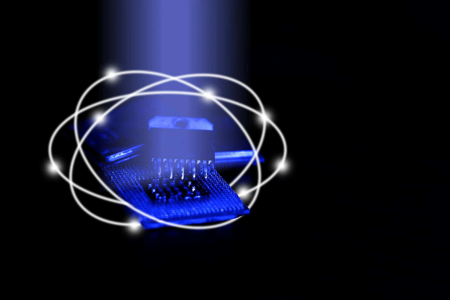 Holding POET Into Q4 Earnings: The Numbers That Matter (NASDAQ:POET)