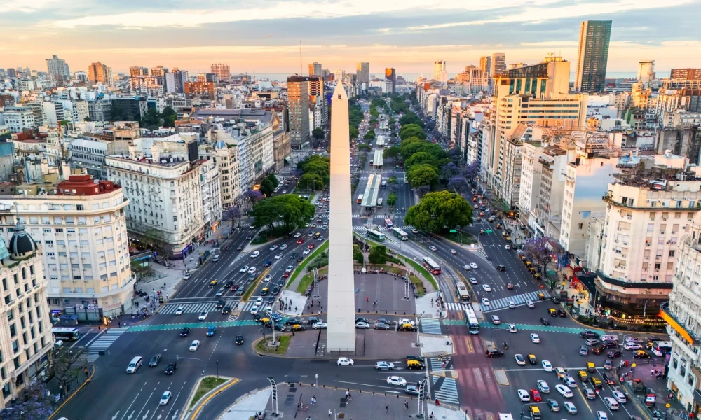 VTEX: A Riskier Bet As Growth Compresses (Downgrade)