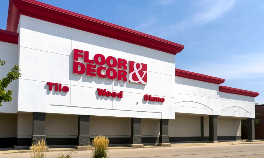 Floor & Decor: Can It Get Up From The Floor To Deliver On Its Ambition (NYSE:FND)