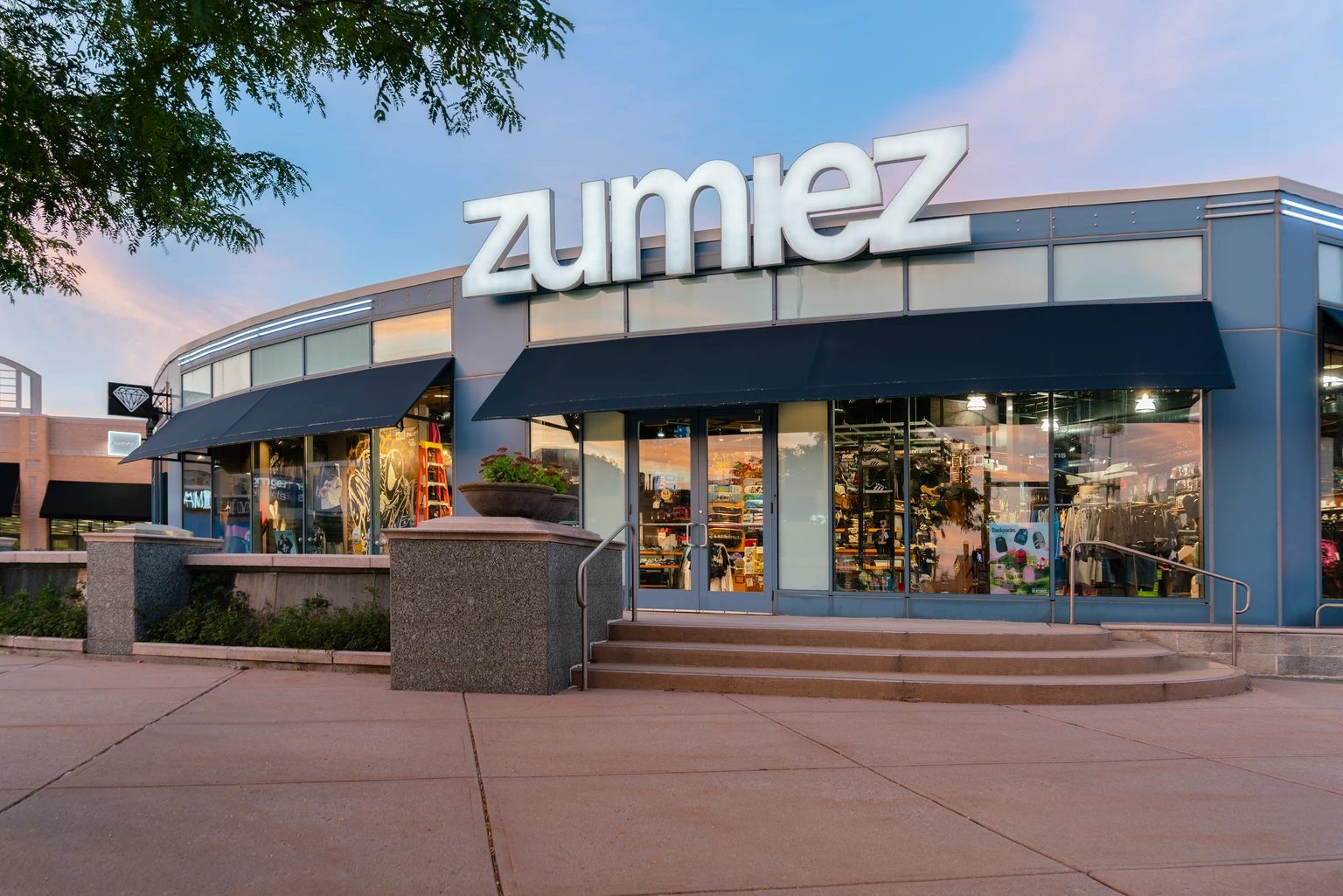 Zumiez: Pullback Creates Opportunity Given Margin Expansion (Rating Upgrade) (NASDAQ:ZUMZ)