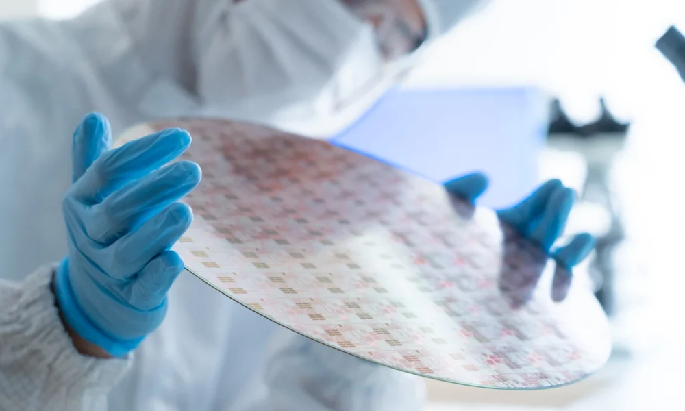 Aeluma: Unlocking Scalable Photonic Manufacturing