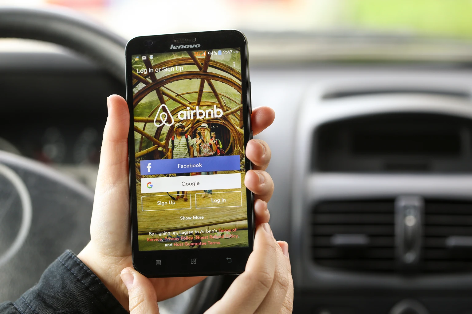 Airbnb: A Comfortable Stay Through Heightened Market Volatility