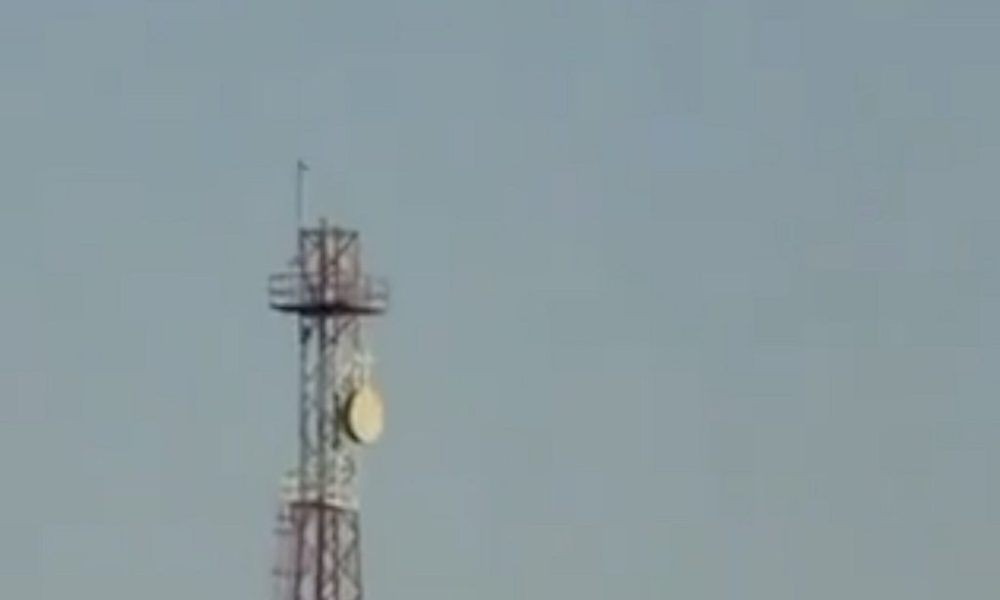 Video appears to show US F-15 fighter jet crashing in Kuwait