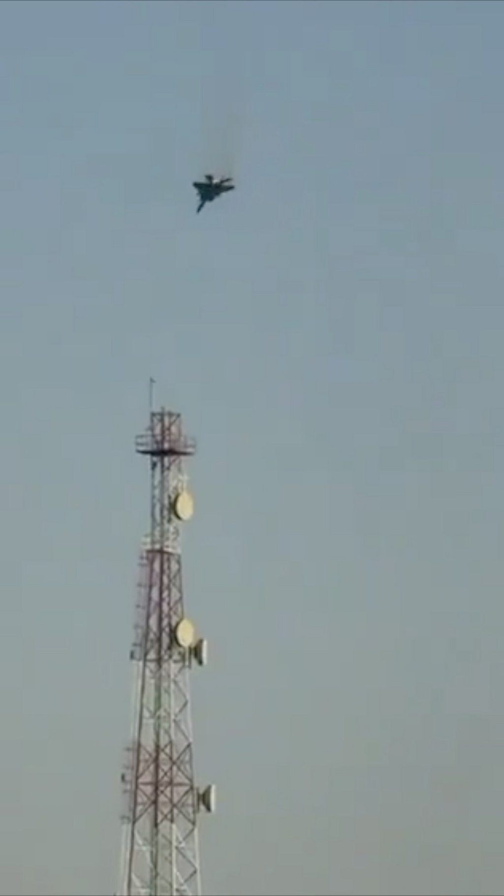 Video appears to show US F-15 fighter jet crashing in Kuwait