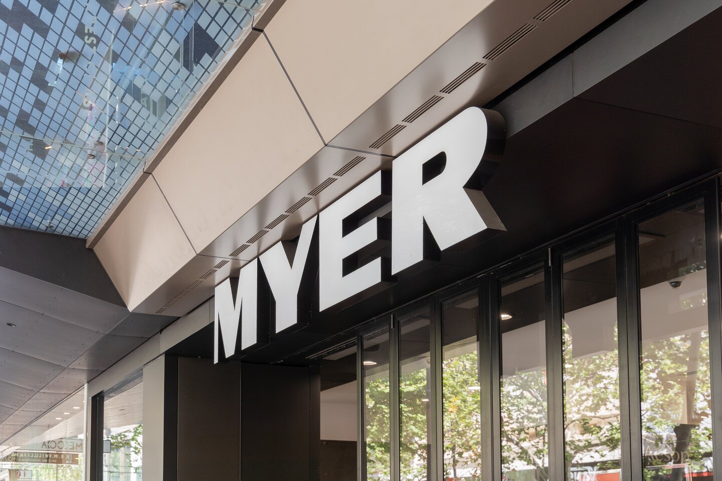 Myer clicks into gear with a huge e-commerce expansion