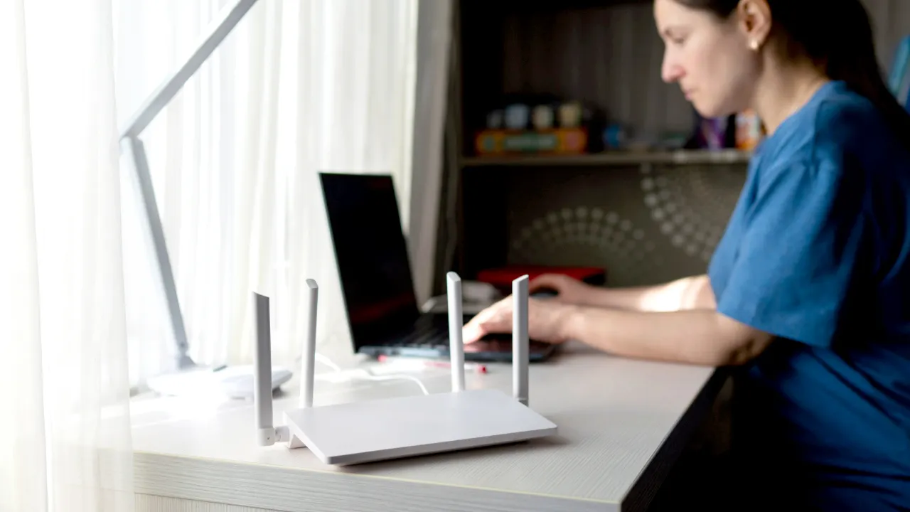 US bans foreign-made consumer routers over cybersecurity concerns