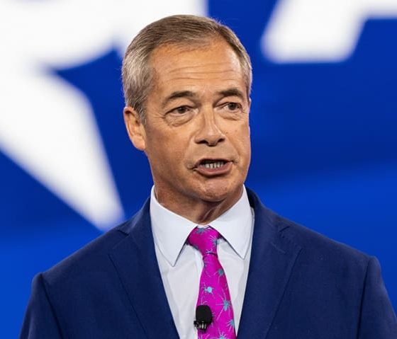 Nigel Farage invests £215,000 in bitcoin firm chaired by Kwasi Kwarteng