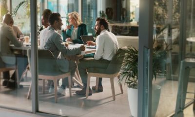 In 2025, a quiet revolution is transforming the way small and medium-sized enterprises (SMEs) grow and compete in the UK. This revolution isn’t being driven by cheap capital or tax cuts—but by innovation. More specifically, by the early adoption of artificial intelligence and green technologies.