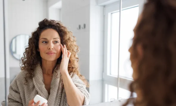 Shoppers Say This On-Sale Moisturizer 'Plumps up the Skin'