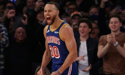 Stephen Curry celebrates after breaking Ray Allenâs all-time three-pointer record at Madison Square Garden on Tuesday