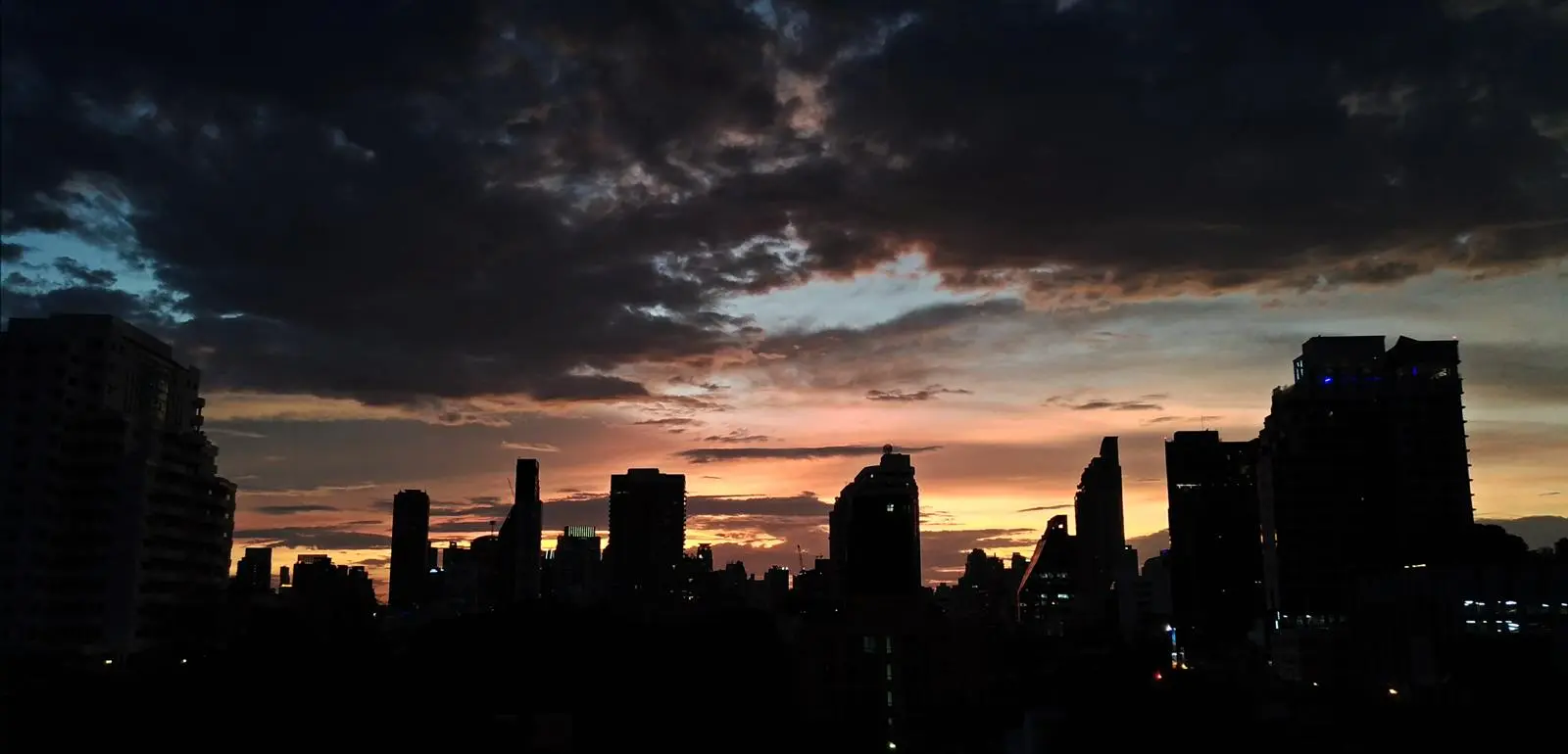 Thailand Implements Nationwide Energy Conservation Measures Amid Regional Crisis