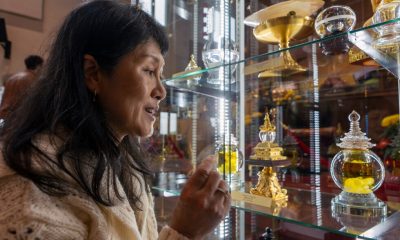 Lunar New Year draws crowds to Buddhist temple relic display