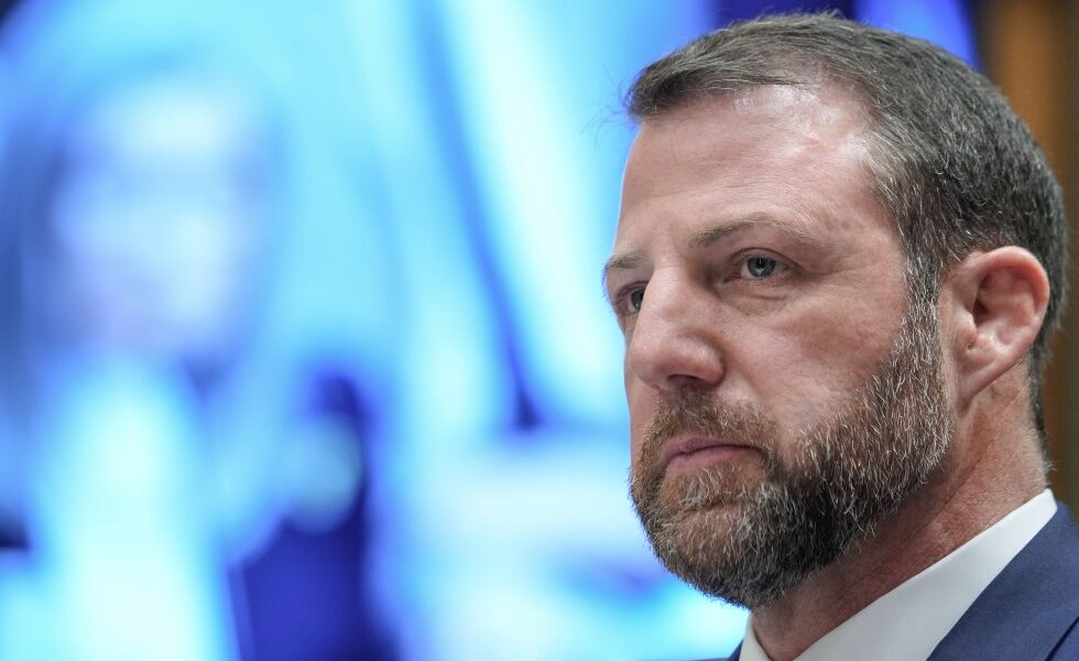 Mullin's DHS nomination advances to full Senate after narrow committee vote