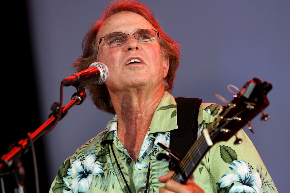 'Country' Joe McDonald, known for anti-Vietnam War anthem and featured at Woodstock, dies at 84