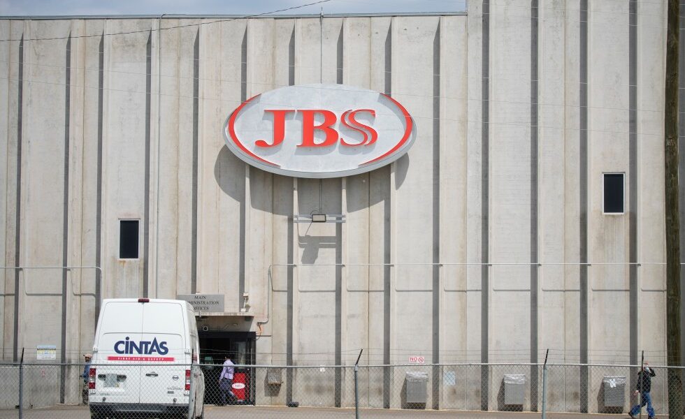 3,800 workers set to strike at one of the nation's largest slaughterhouses