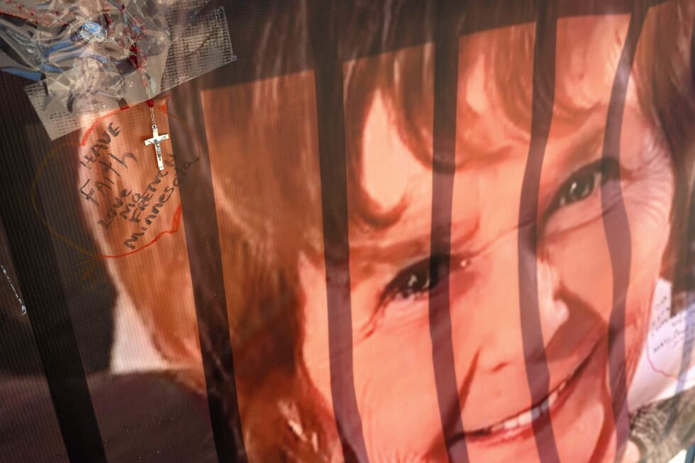 Savannah Guthrie's family renews pleas to Tucson neighbors for leads