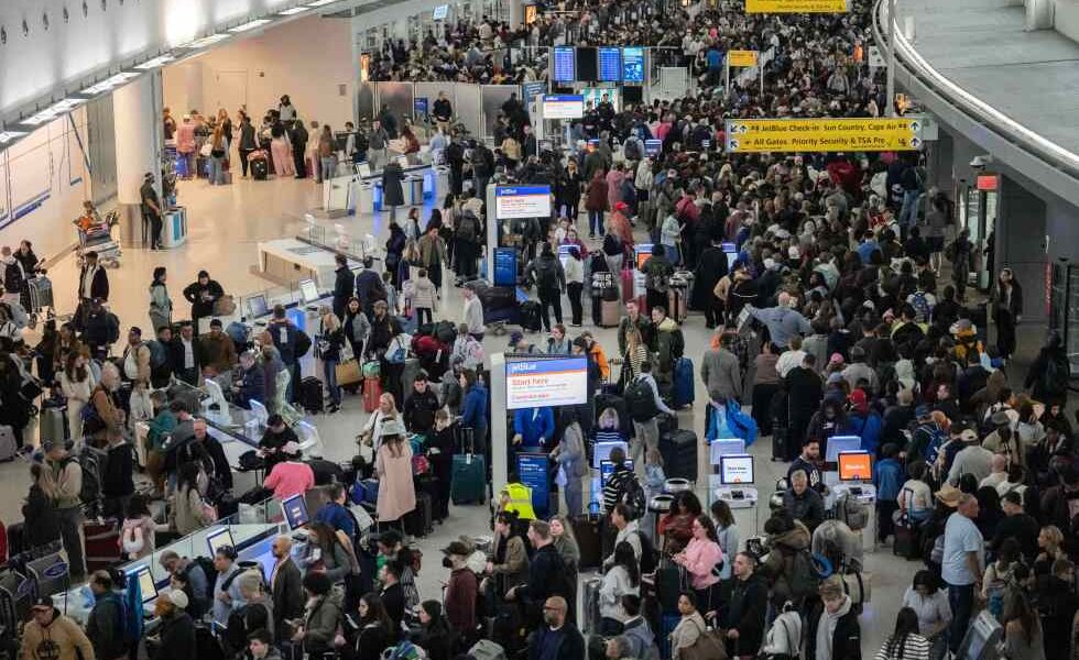 Enhanced role for immigration officers at US airports