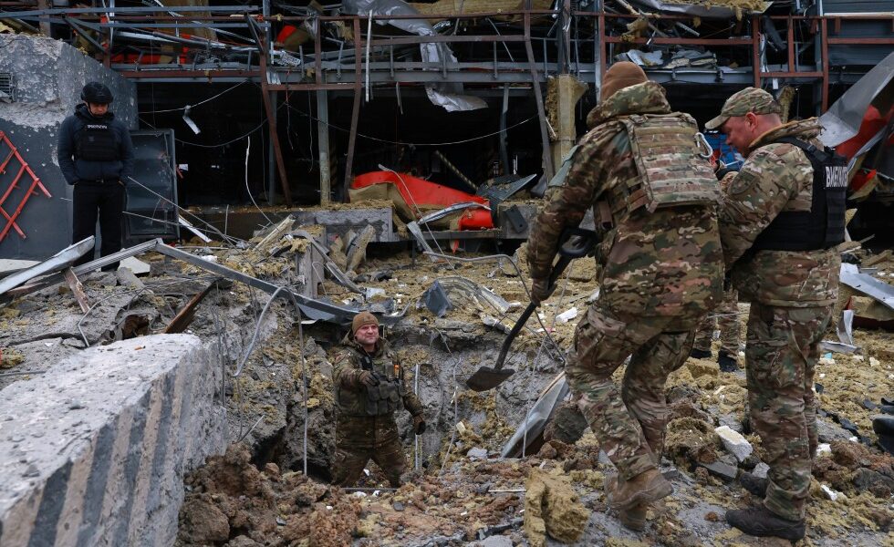 Zelenskyy in London for Russia-Ukraine talks with Starmer, Rutte