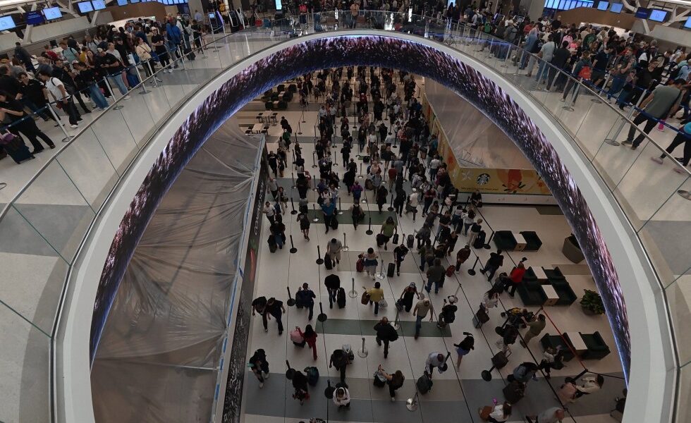 Trump says he'll order pay for TSA agents as Senate works overnight