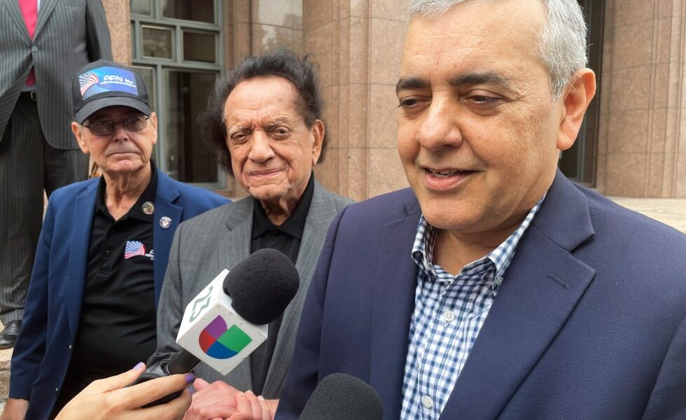 Former Miami congressman goes on trial over secret Venezuela lobbying