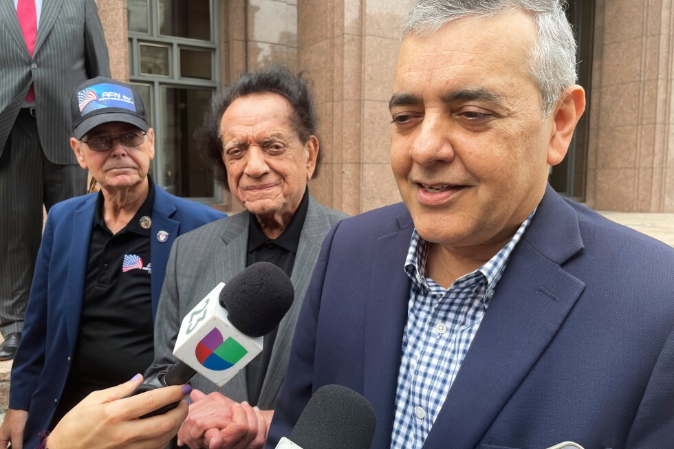 Former Miami congressman goes on trial over secret Venezuela lobbying