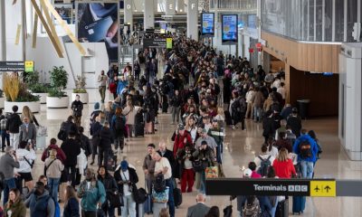 Airport delays build pressure on Congress to end funding shutdown