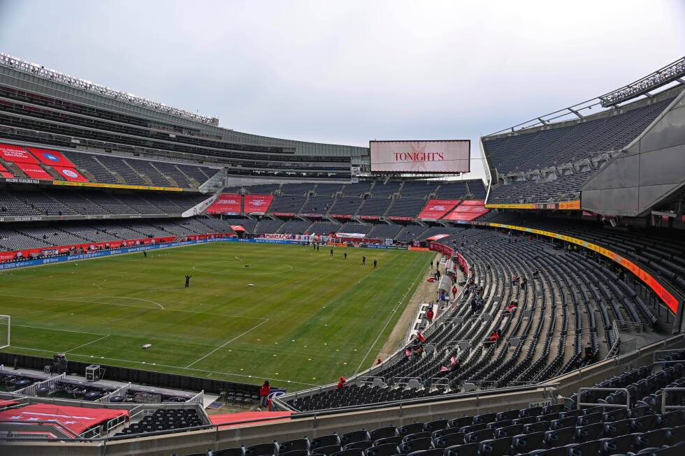 Interstate rivalry heats up as Chicago Bears flirt with leaving Soldier Field for Indiana