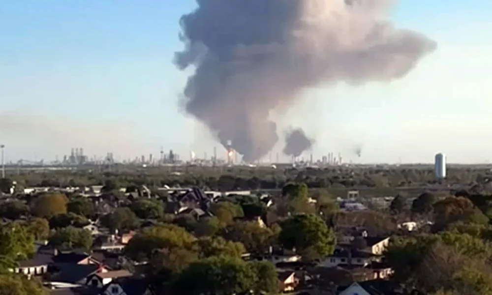 Valero oil refinery explosion in Texas prompts shelter in place