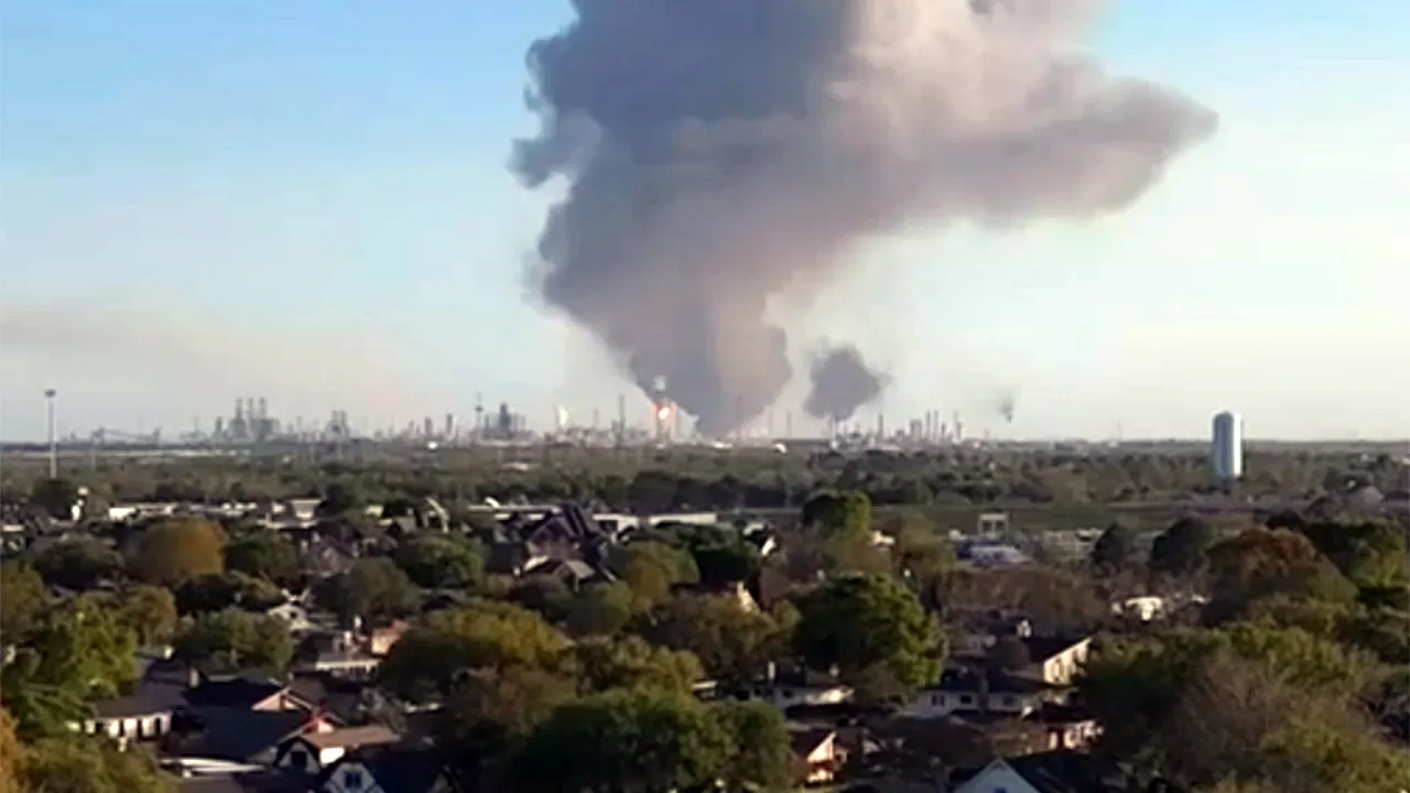 Valero oil refinery explosion in Texas prompts shelter in place