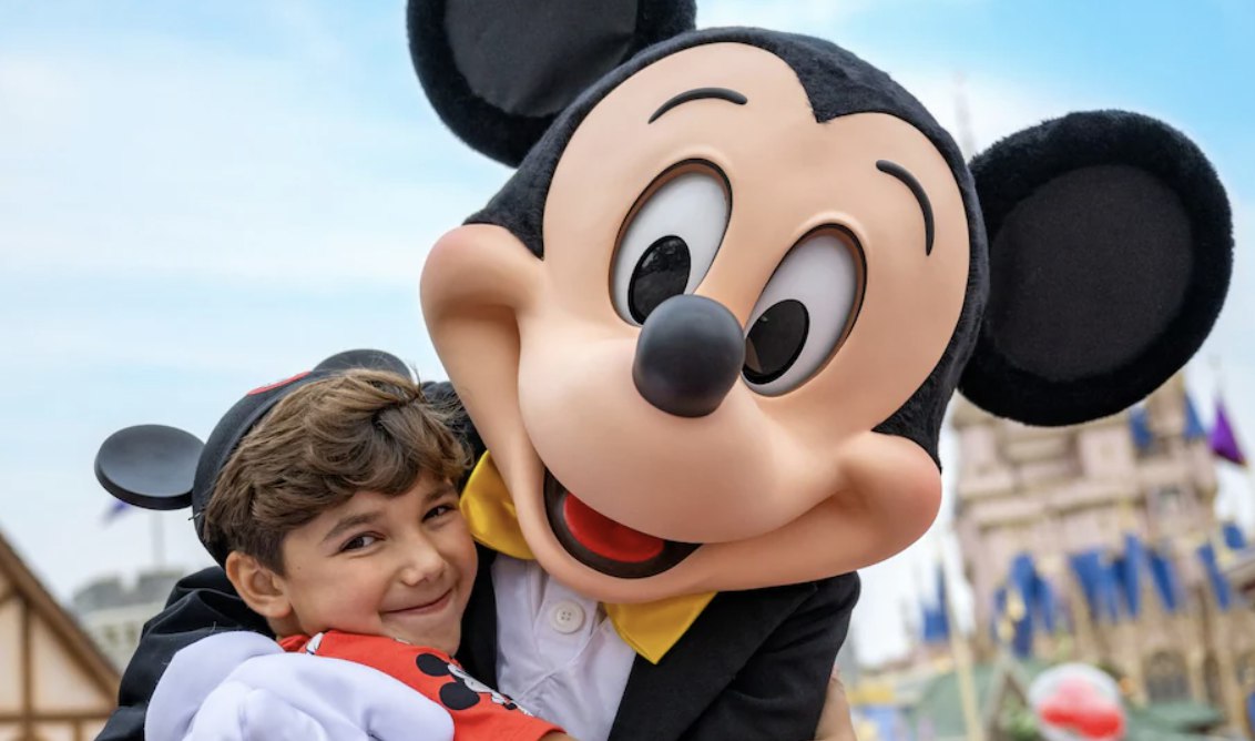 Is Abu Dhabi Airport Open? Zayed International Airport Resumes Limited