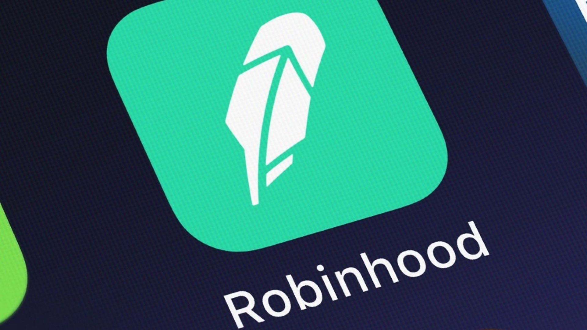 From Cathie Wood to Cantor Fitzgerald, the big money is betting that Robinhood’s (HOOD) crypto slump is just a temporary speed bump