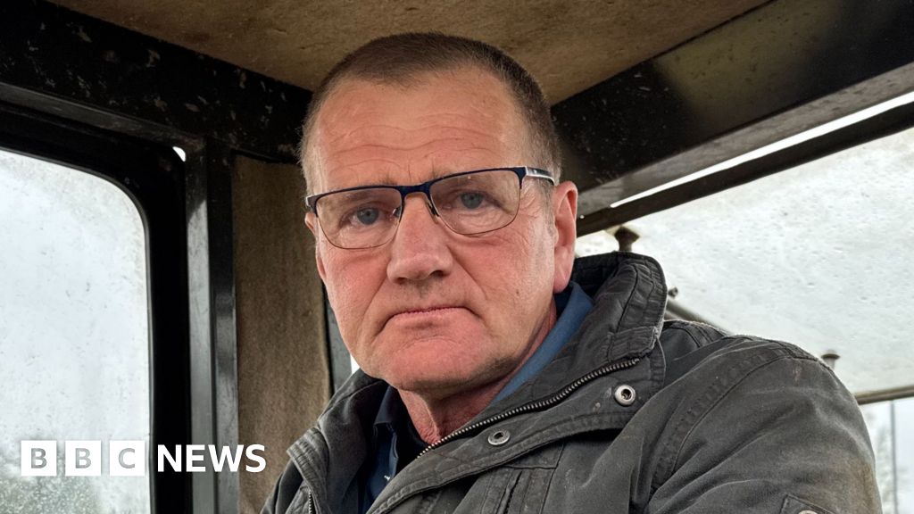 Farmers protest rising costs with traffic disruption