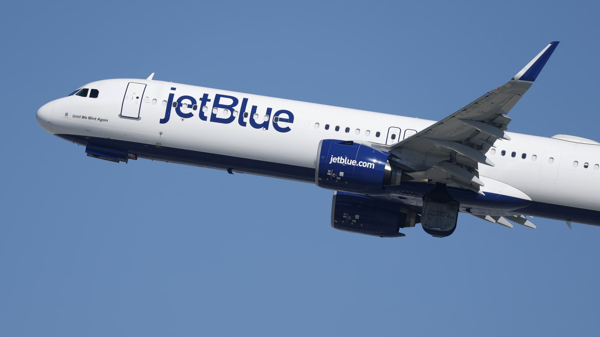 JetBlue Airways raises checked bag fees as fuel prices soar