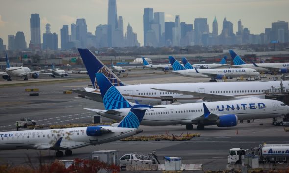 United Airlines hikes checked bag fees by $10 as fuel prices climb