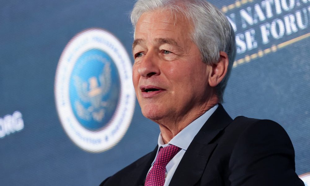 JPMorgan CEO Jamie Dimon annual letter cites risks in geopolitics, AI, private markets