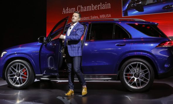 Mercedes U.S. CEO sets ambitious sales goal despite 'tougher' market