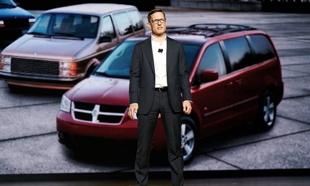 Chrysler CEO touts minivan 'resurgence' but stays quiet on plans
