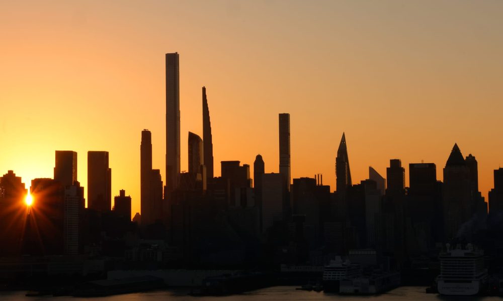 New York's pied-a-terre tax sets up legal fight over values