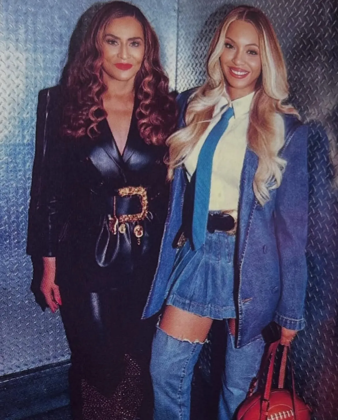 11Beyonce In Blue Denim Romeo Hunte With Tina Knowles At The Super Bowl
