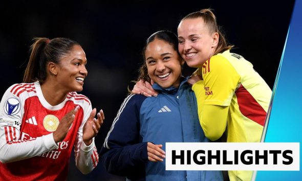 Arsenal players celebrate