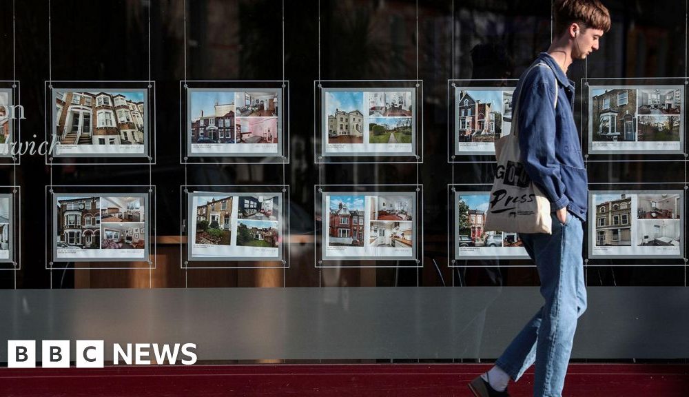 Estate agents accuse Rightmove of charging excessive fees