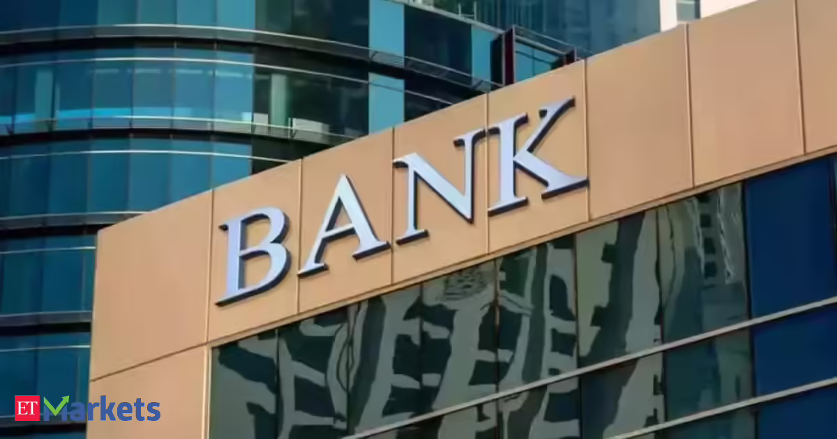 Q4 impact: Bank stocks slump up to 32% in 3 months, but brokerages bet on SBI, HDFC Bank, 6 more stocks. Check why