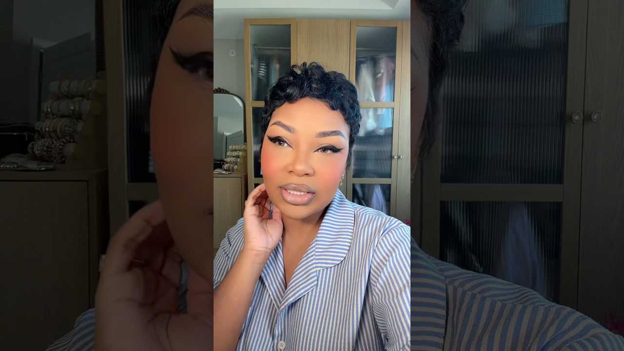 Your uniqueness can actually make you rich! Embrace it! #money #mindset #finance #makeup